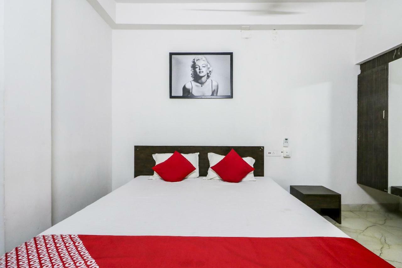 Oyo 30698 Hari Om Guest House Jādabpur Exterior foto